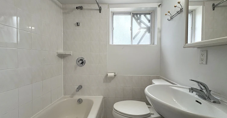Basement-9 Lamont Avenue, Toronto, ON, M1S 1A8 - 9