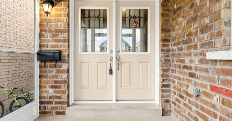 59 Jevons Drive, Ajax, ON, L1Z 0T6 - 2