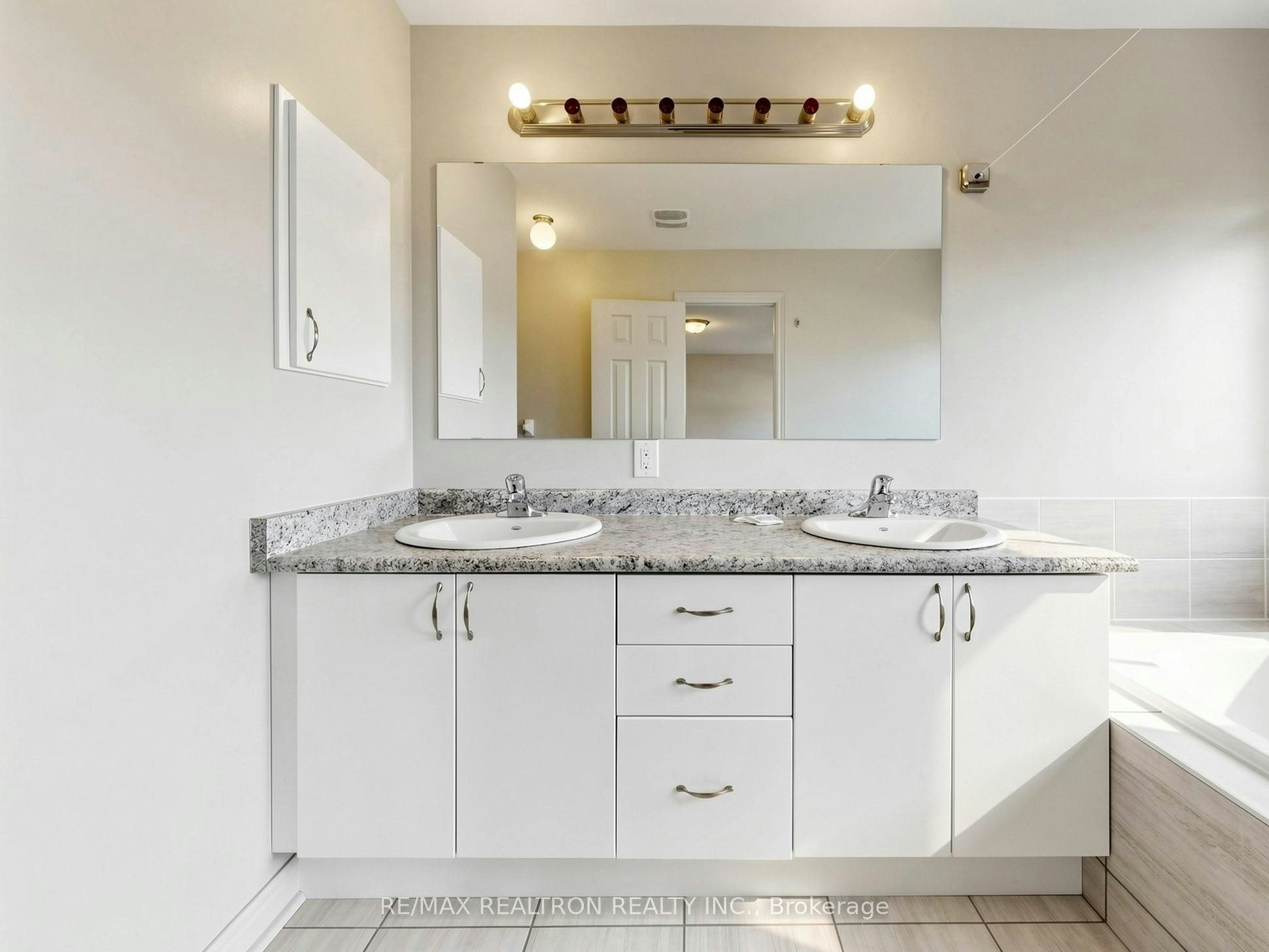59 Jevons Drive, Ajax, ON, L1Z 0T6 - 22