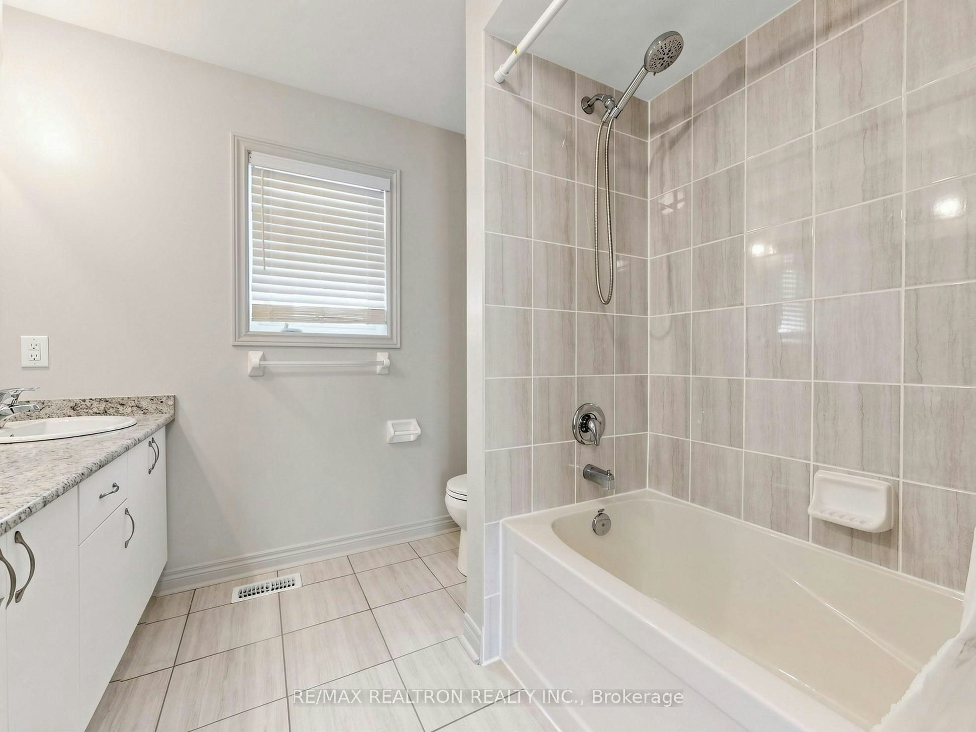 59 Jevons Drive, Ajax, ON, L1Z 0T6 - 32