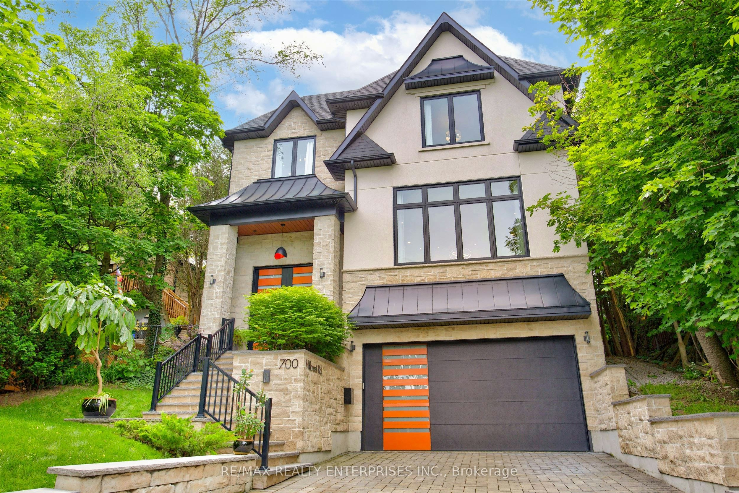700 Hillcrest Road, Pickering, ON, L1W 2P1
