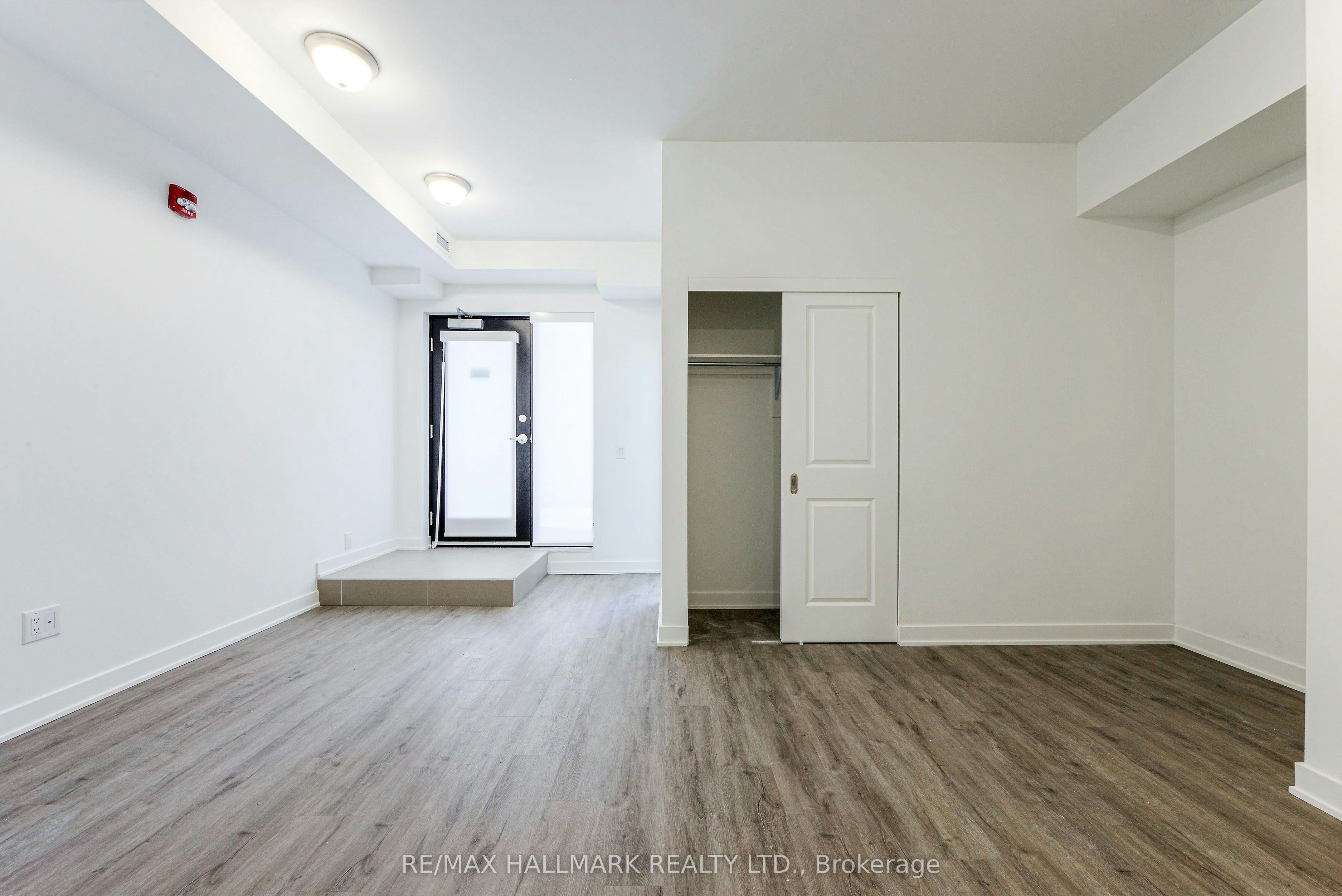 103-35 Danforth Road, Toronto, ON, M1L 0J6 - 4