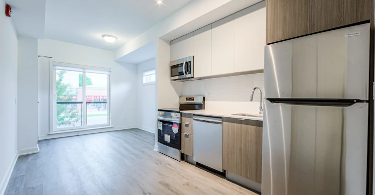 223-37 Danforth Road, Toronto, ON, M1L 0J6 - 8