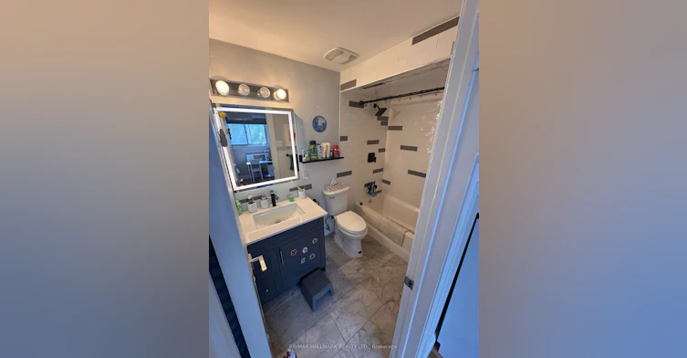 10 Hamilton Street, Toronto, ON, M4M 2C5 - 7