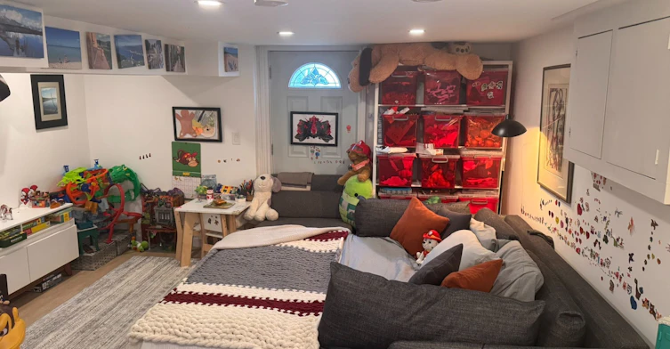 Lower-10 Hamilton Street, Toronto, ON, M4M 2C5