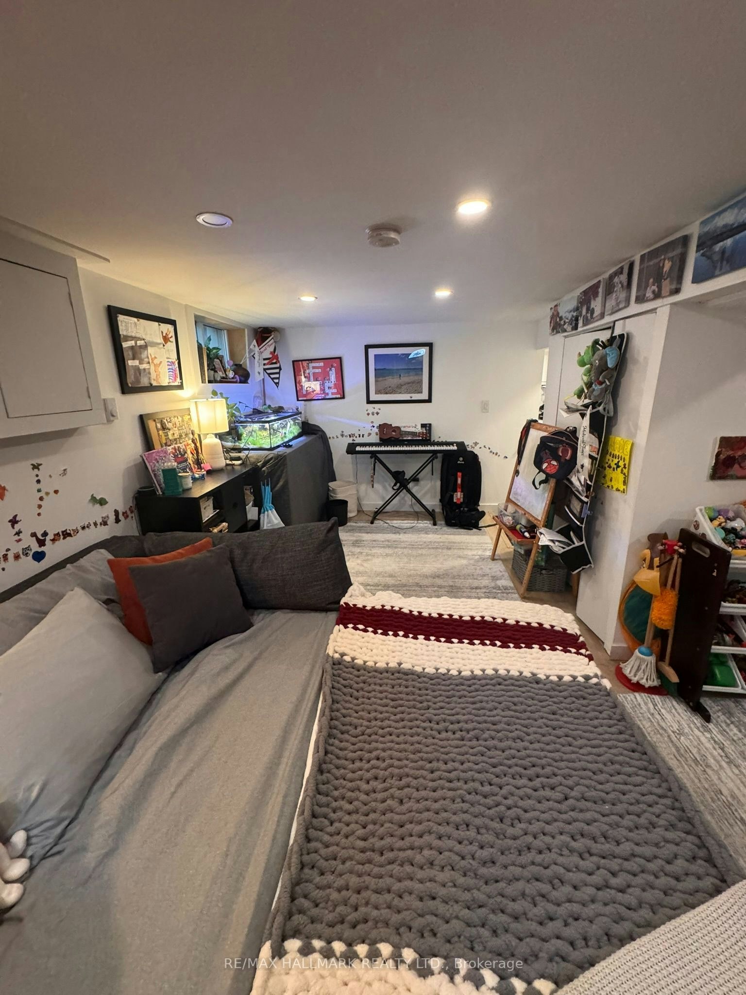 Lower-10 Hamilton Street, Toronto, ON, M4M 2C5 - 3