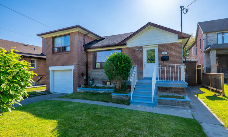 4 Harris Park Drive