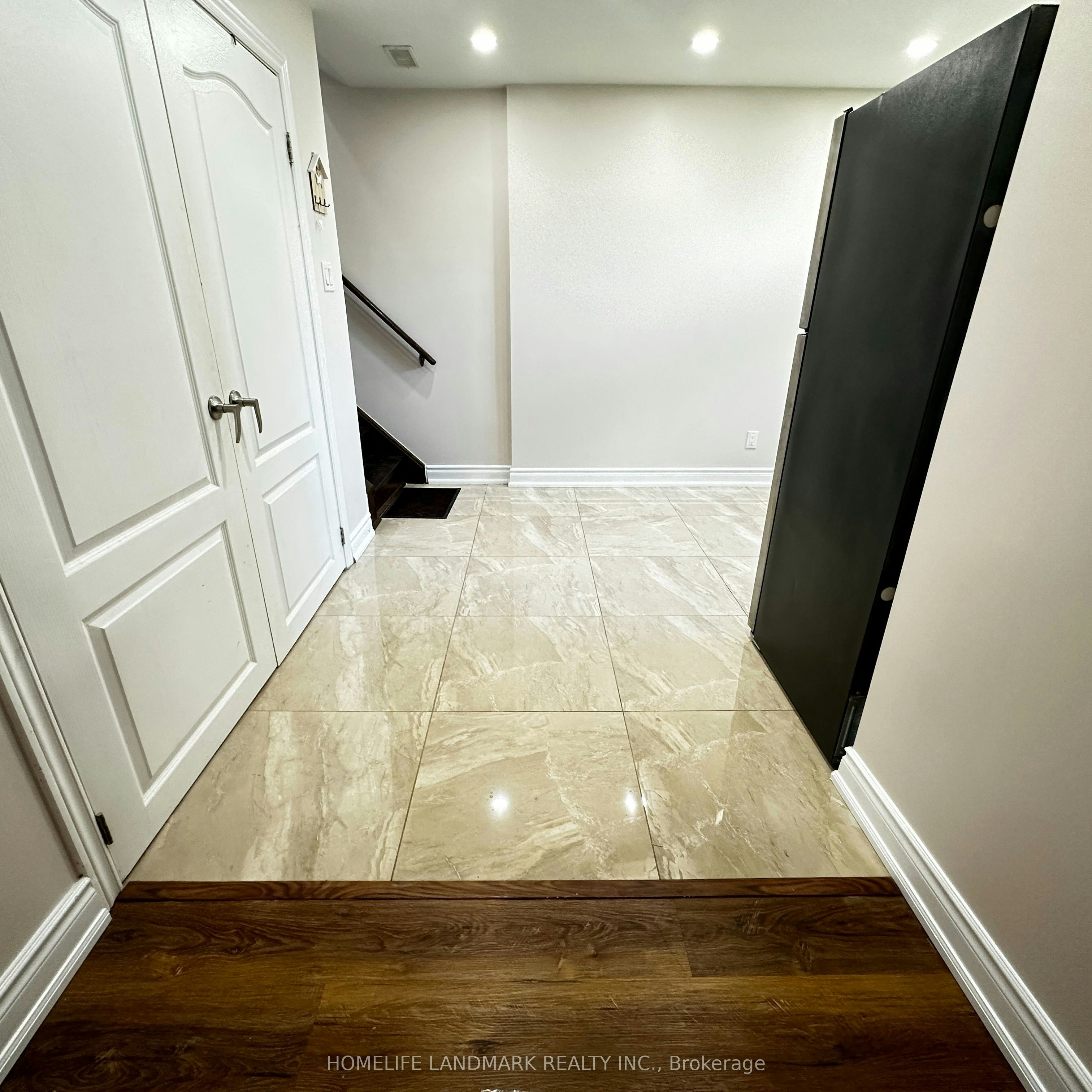 bsmt-38 Mendip Crescent, Toronto, ON, M1P 1Y4 - 8
