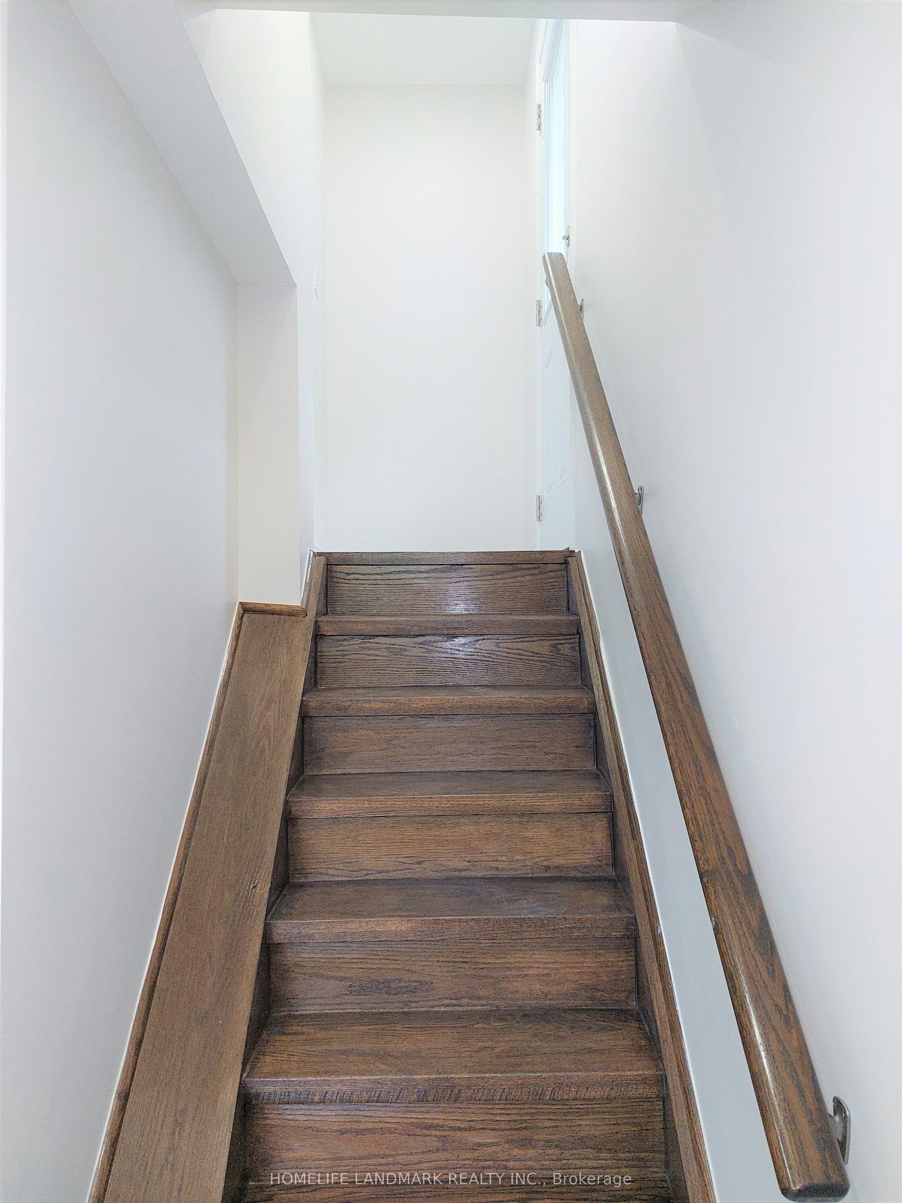 bsmt-38 Mendip Crescent, Toronto, ON, M1P 1Y4 - 2