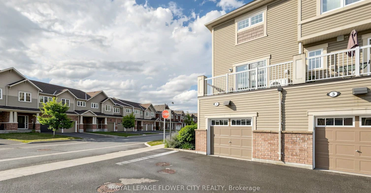 2-2500 Hill Rise Court, Oshawa, ON, L1L 0M6 - 2