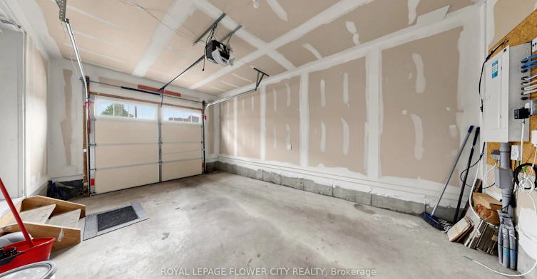 2-2500 Hill Rise Court, Oshawa, ON, L1L 0M6 - 25