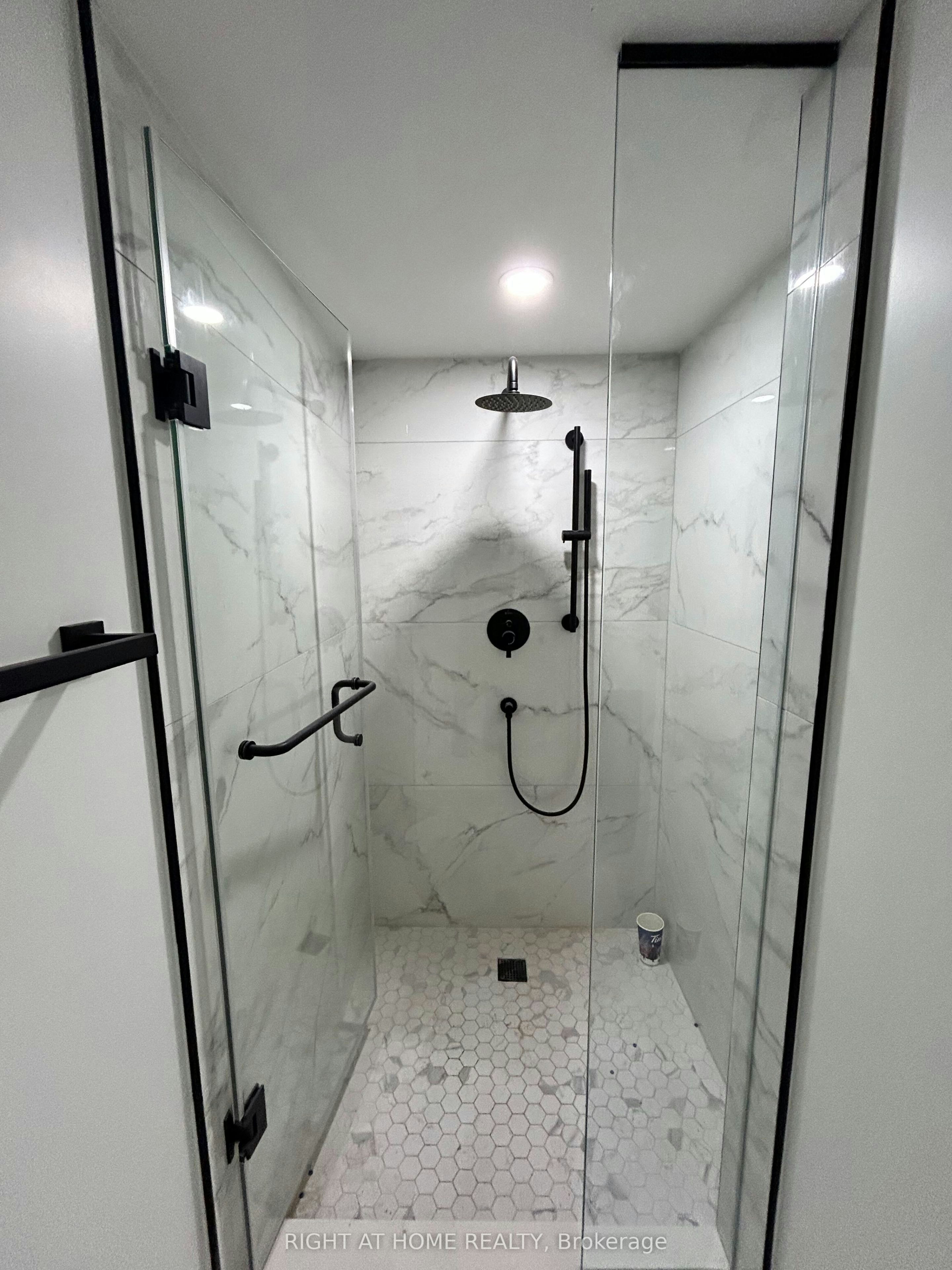 844 Crowells Street, Oshawa, ON, L1K 1X3 - 9