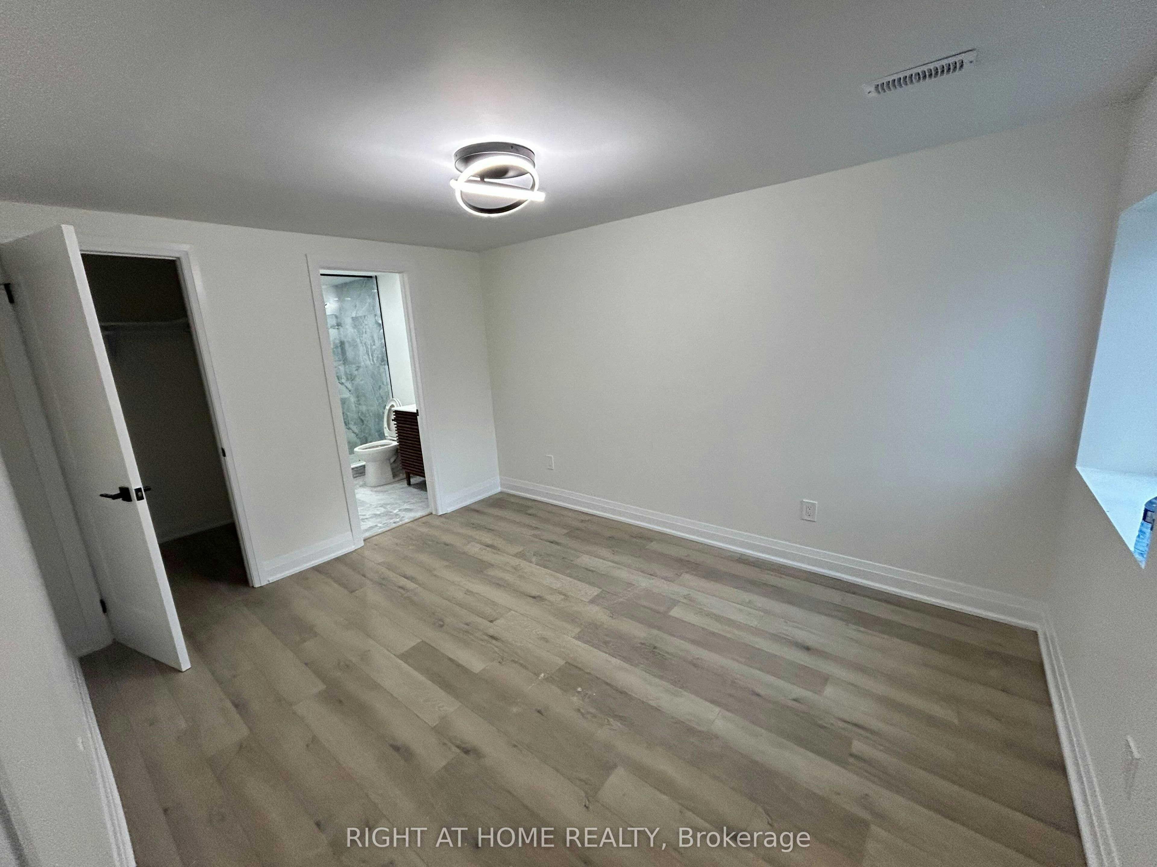 844 Crowells Street, Oshawa, ON, L1K 1X3 - 10