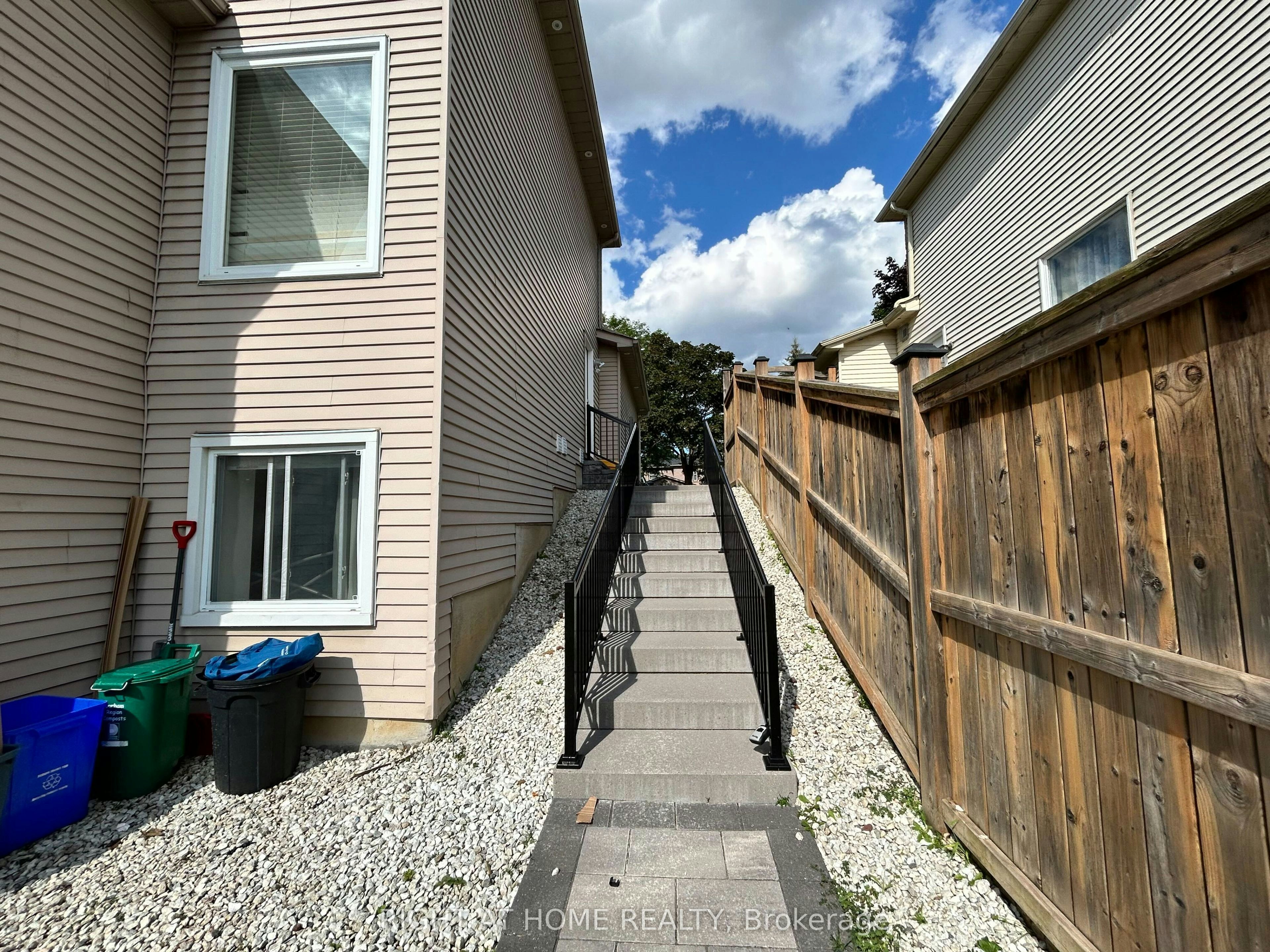 844 Crowells Street, Oshawa, ON, L1K 1X3 - 3