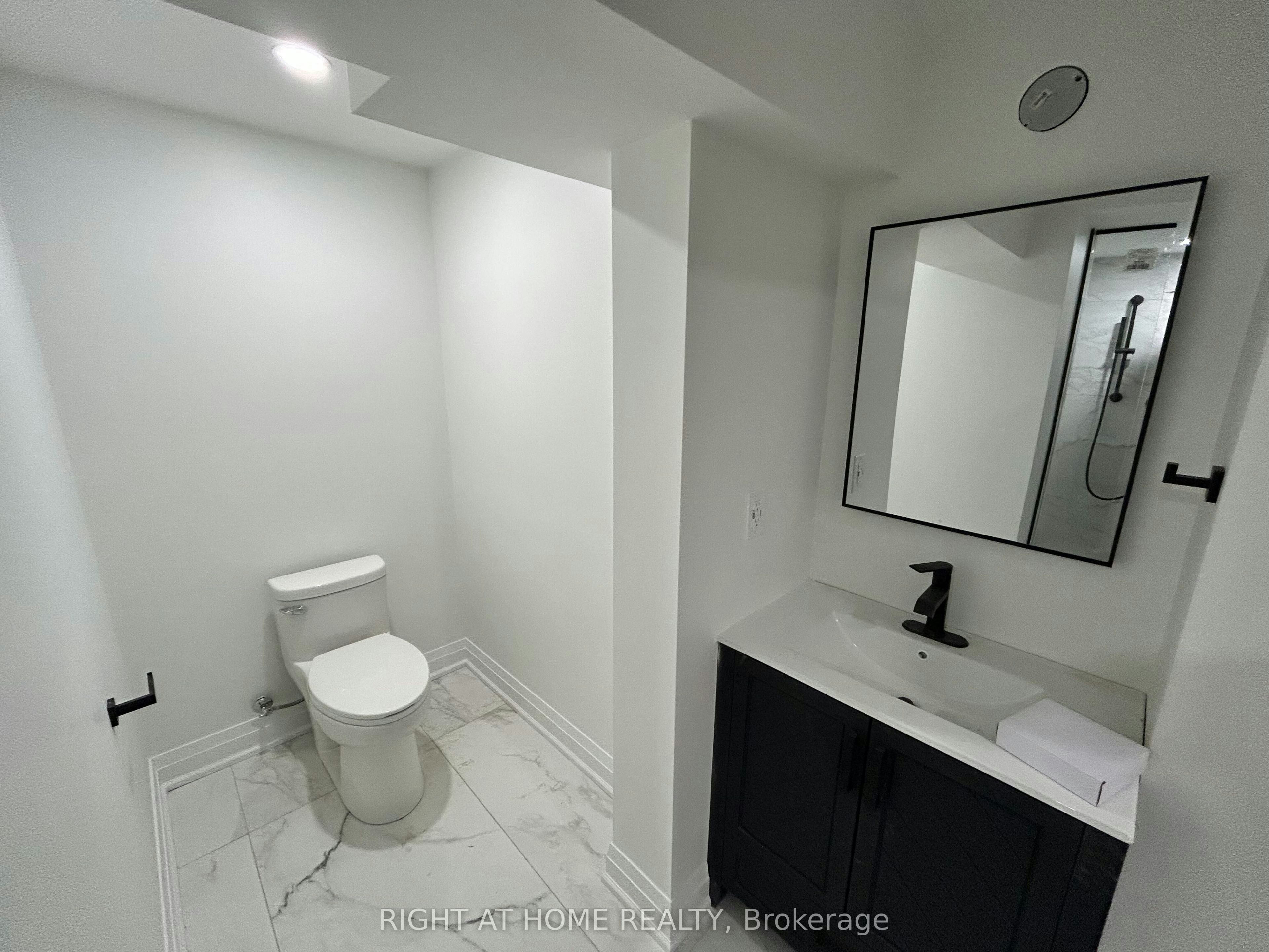 844 Crowells Street, Oshawa, ON, L1K 1X3 - 8