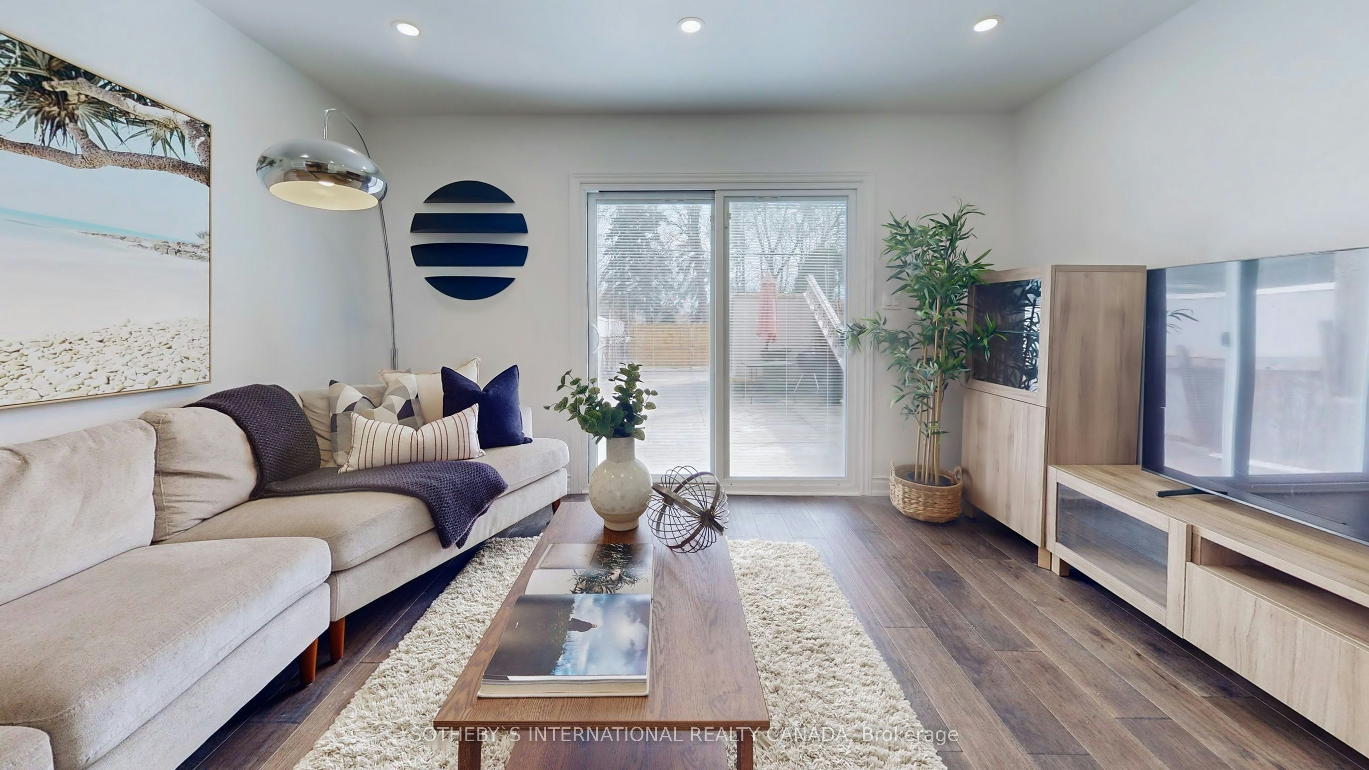 1271 Gerrard Street E, Toronto, ON, M4L 1Y5 - 8