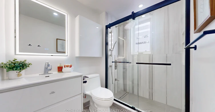1271 Gerrard Street E, Toronto, ON, M4L 1Y5 - 18