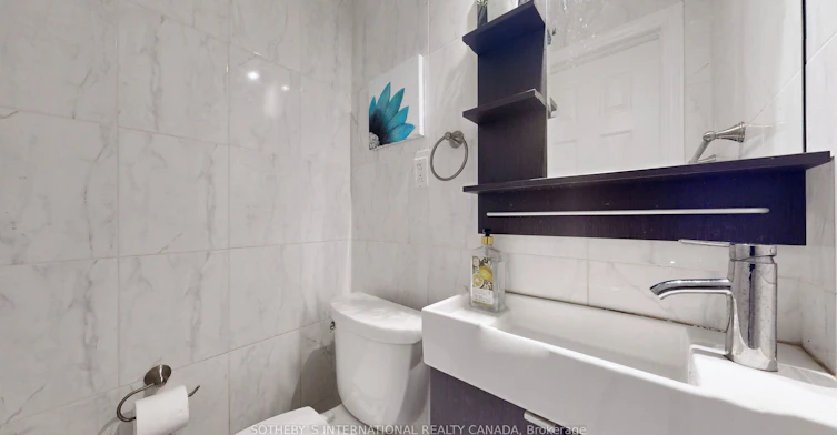 1271 Gerrard Street E, Toronto, ON, M4L 1Y5 - 20