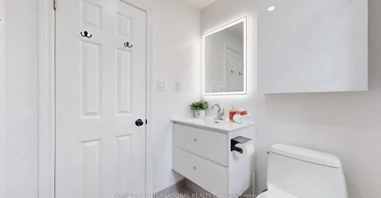 1271 Gerrard Street E, Toronto, ON, M4L 1Y5 - 19