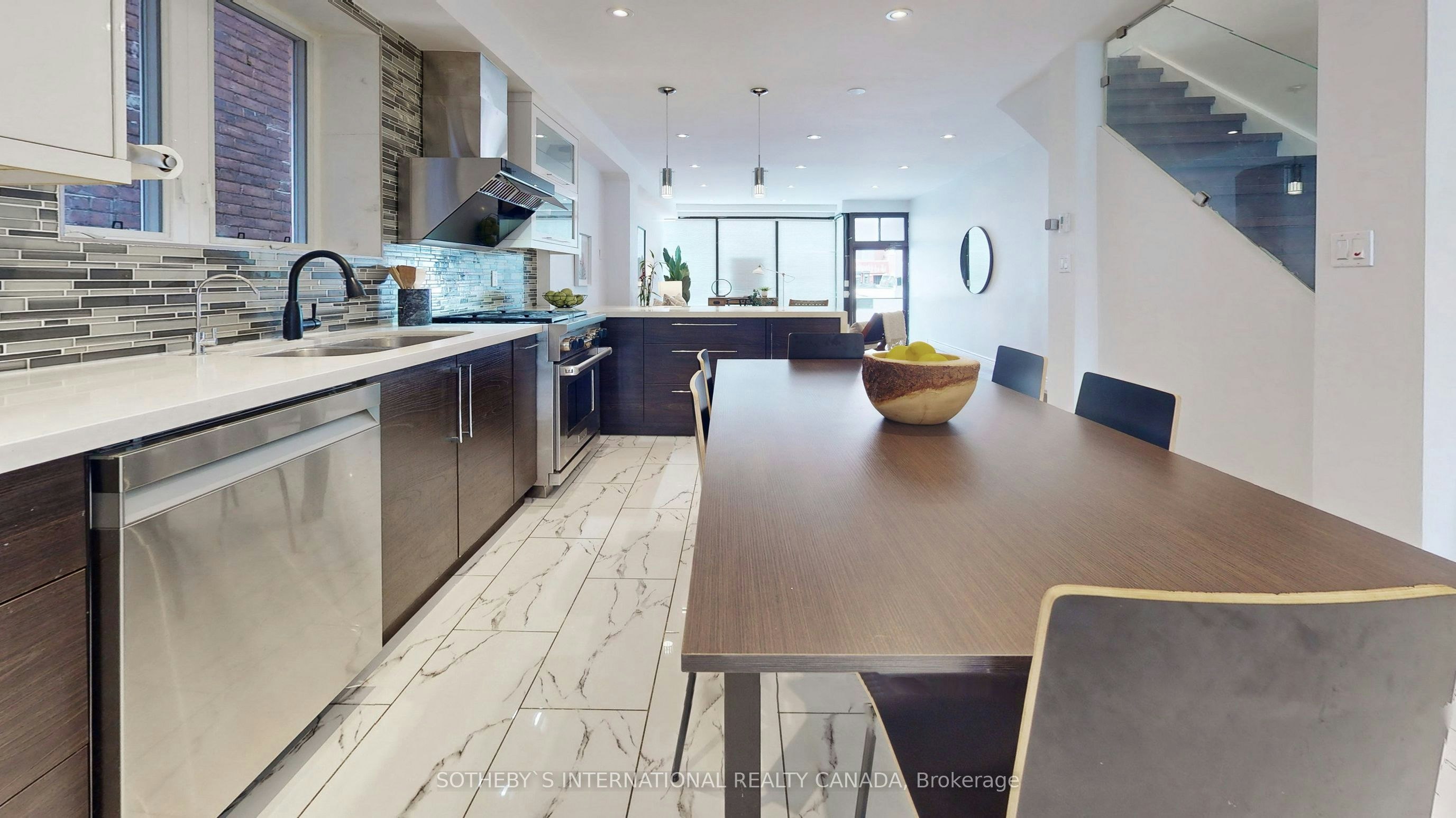 1271 Gerrard Street E, Toronto, ON, M4L 1Y5 - 13