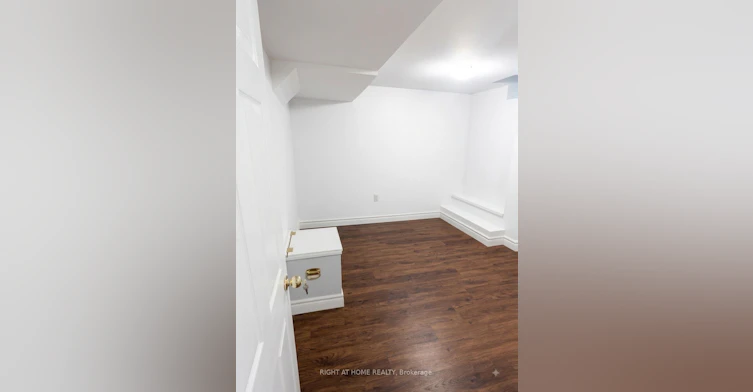 530 Mclevin Avenue, Toronto, ON, M1B 4H6 - 14