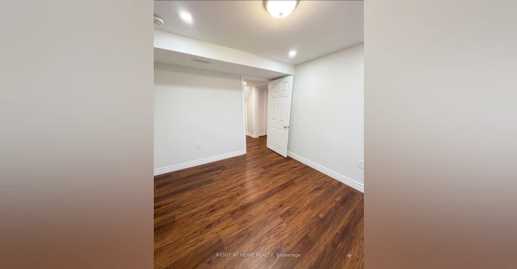 530 Mclevin Avenue, Toronto, ON, M1B 4H6 - 6
