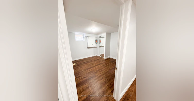 530 Mclevin Avenue, Toronto, ON, M1B 4H6 - 2