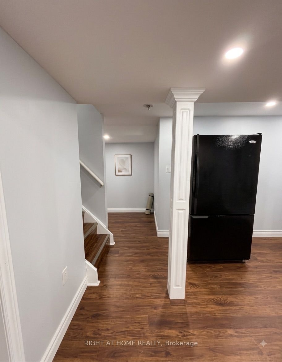 530 Mclevin Avenue, Toronto, ON, M1B 4H6 - 5