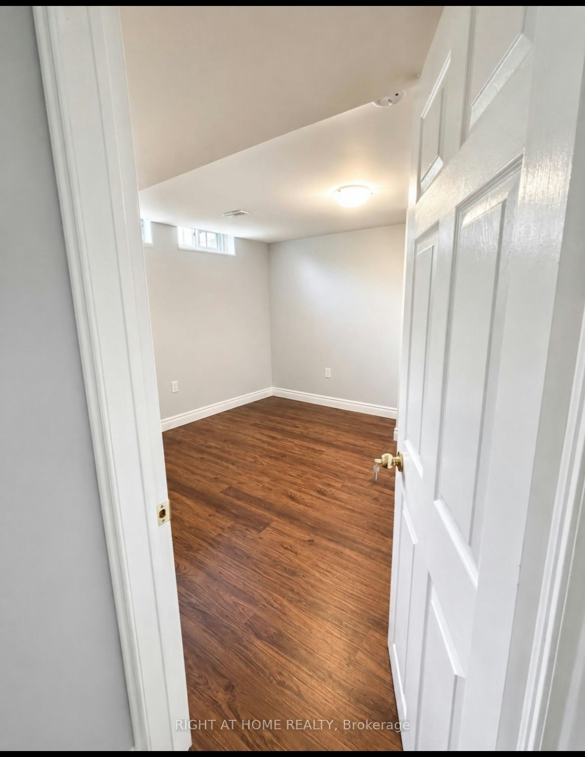 530 Mclevin Avenue, Toronto, ON, M1B 4H6 - 13
