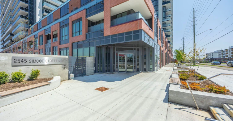 1131-2545 Simcoe Street N, Oshawa, ON, L1L 0W3