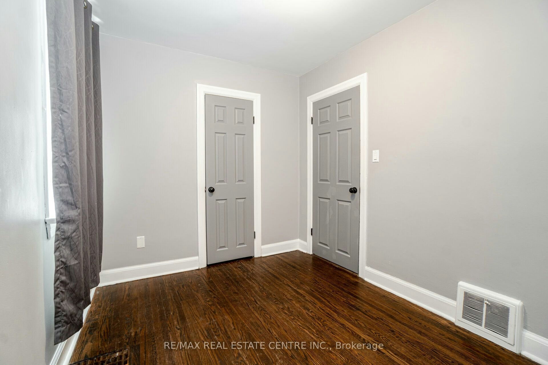 UPPER LEVEL-102 Wilson Road S, Oshawa, ON, L1H 6B7 - 21