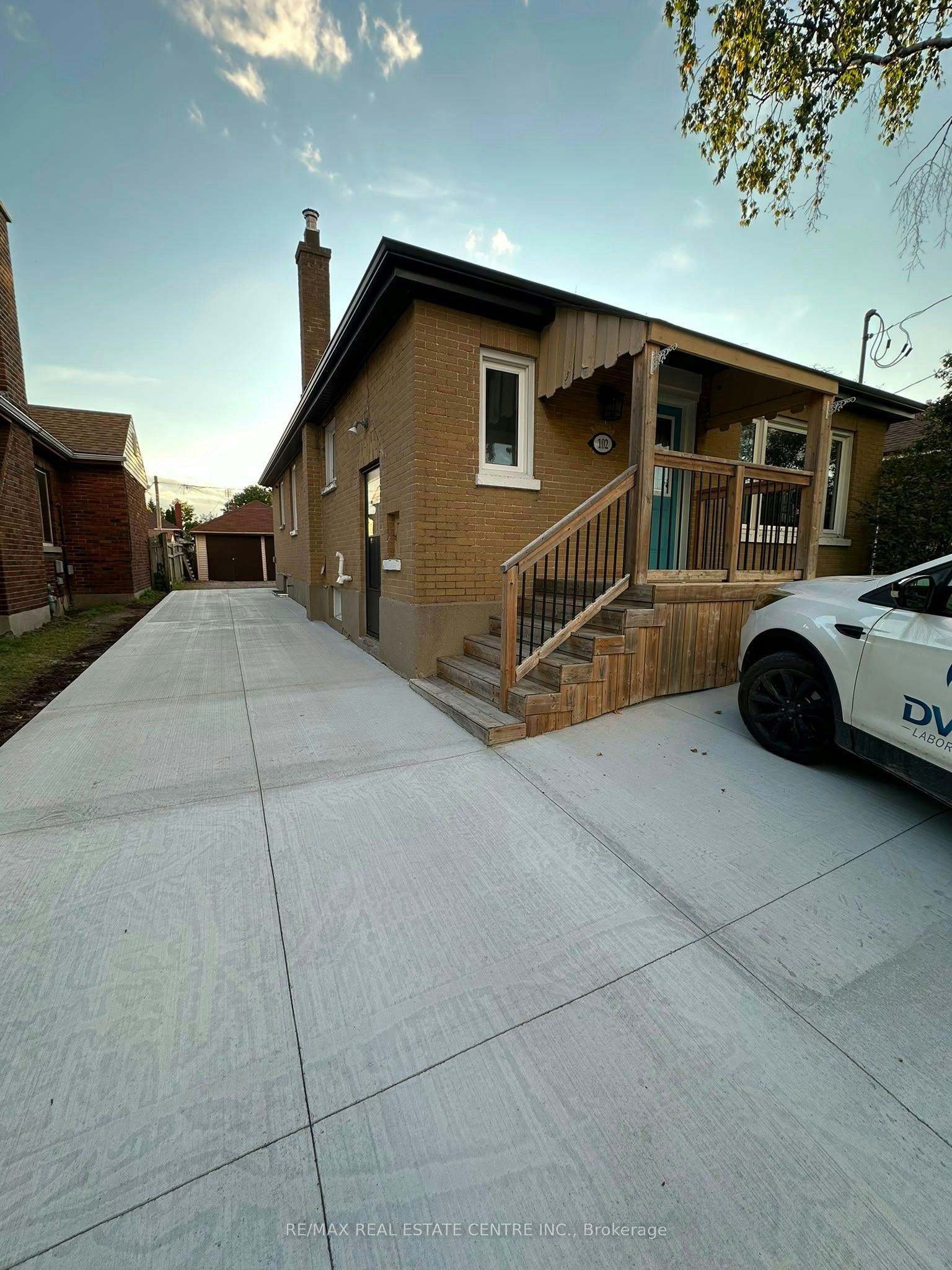 UPPER LEVEL-102 Wilson Road S, Oshawa, ON, L1H 6B7 - 4