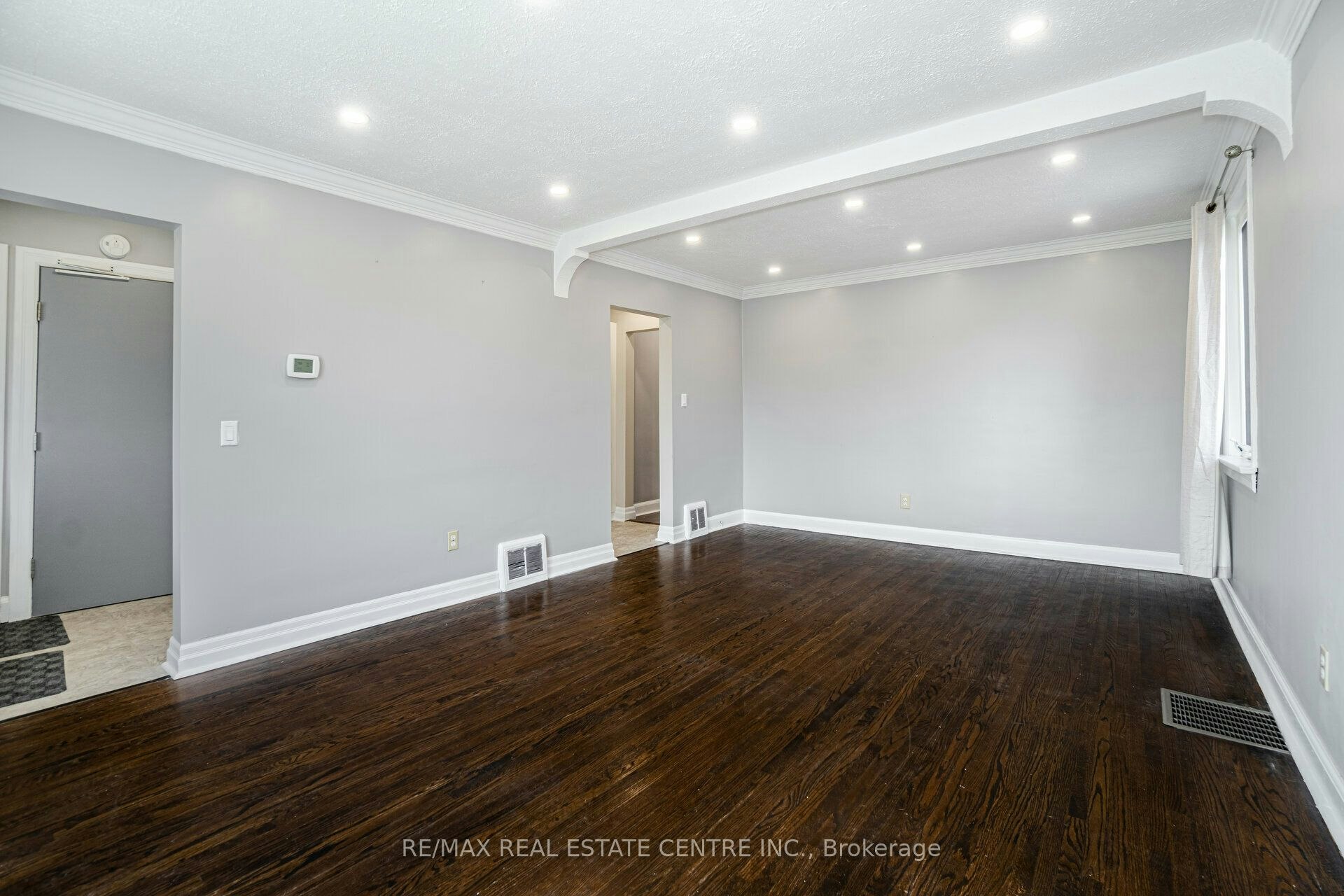 UPPER LEVEL-102 Wilson Road S, Oshawa, ON, L1H 6B7 - 9