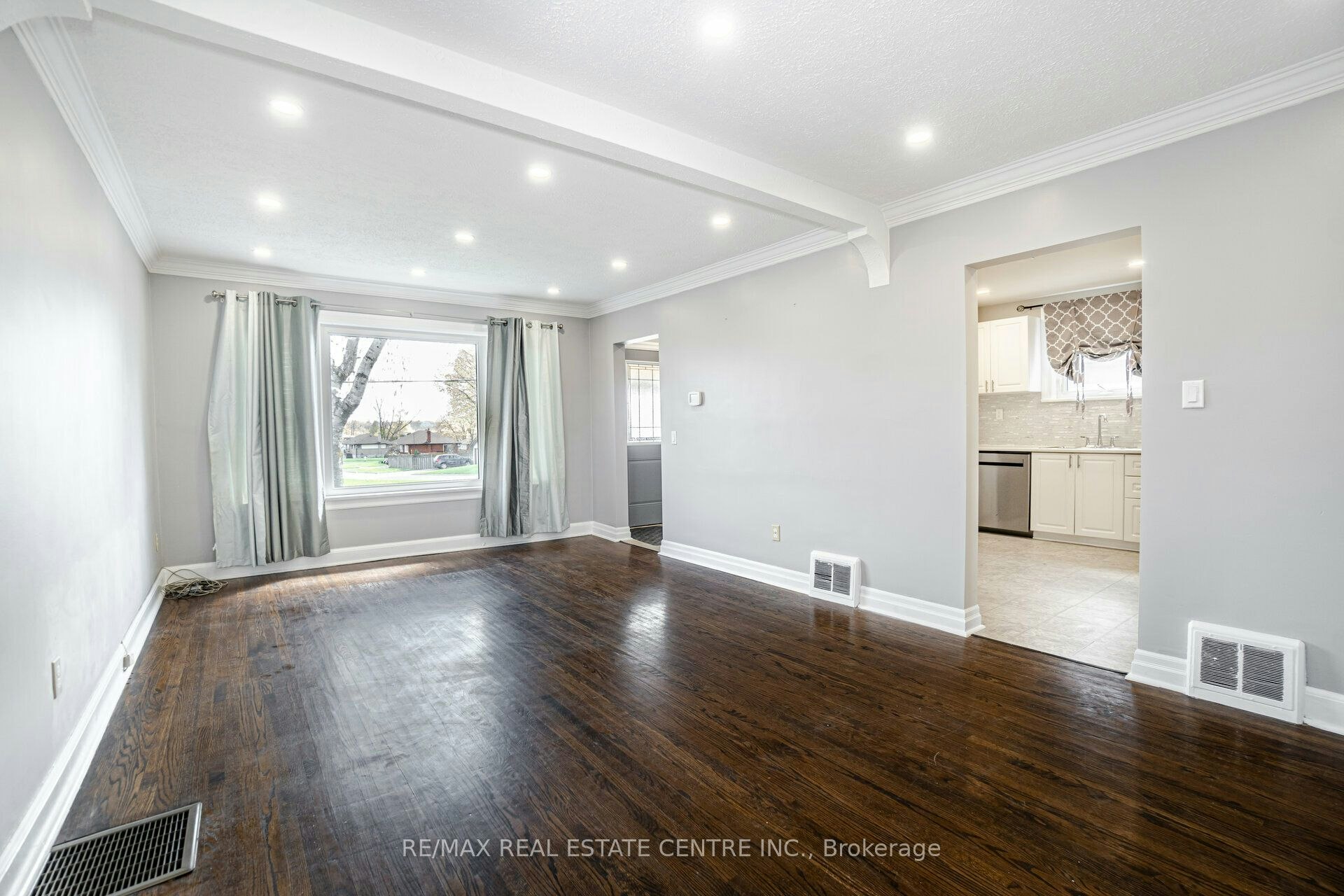 UPPER LEVEL-102 Wilson Road S, Oshawa, ON, L1H 6B7 - 10