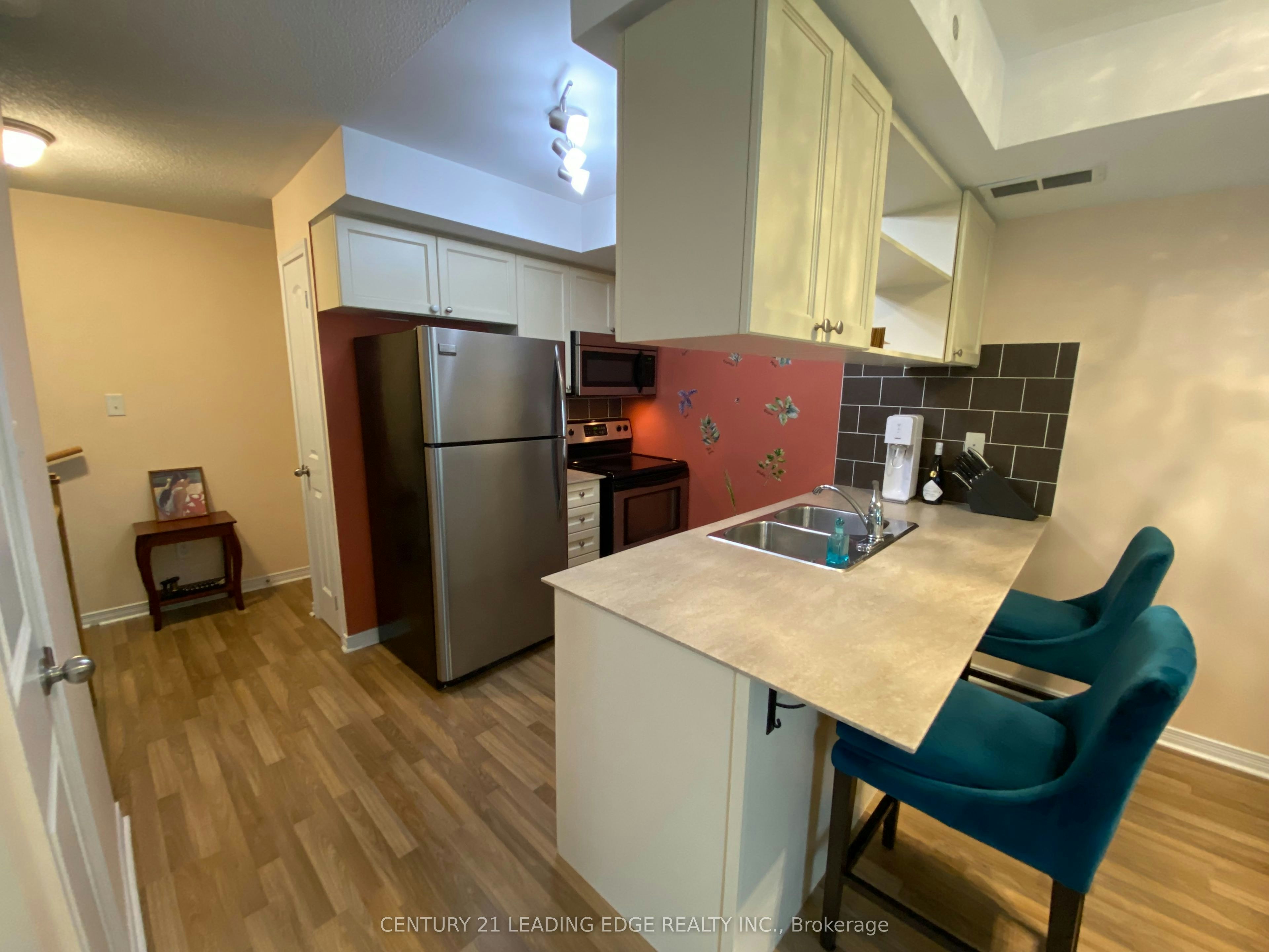 5-76 Munro Street, Toronto, ON, M4M 2S9 - 2
