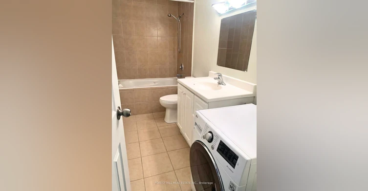B-422 Danforth Avenue, Toronto, ON, M4K 1P3 - 2