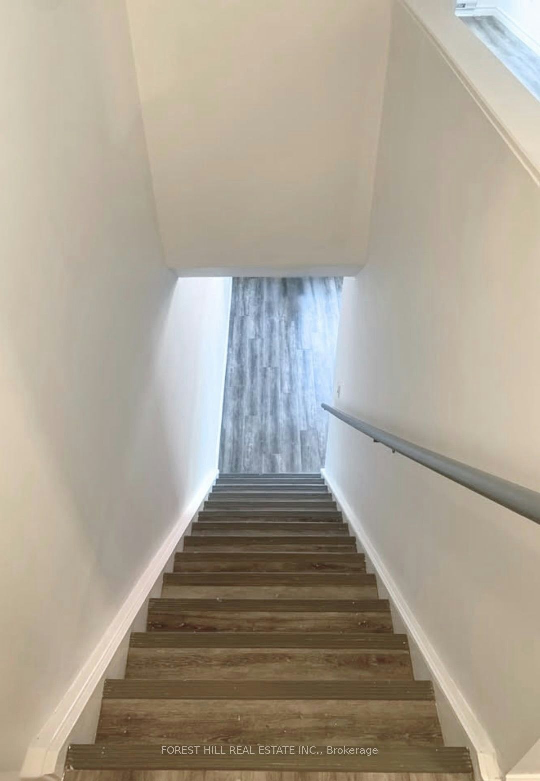 B-422 Danforth Avenue, Toronto, ON, M4K 1P3 - 5
