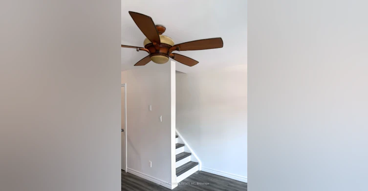 B-422 Danforth Avenue, Toronto, ON, M4K 1P3 - 4