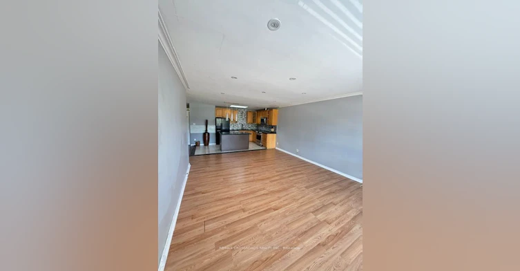 Upper-840 Danforth Road, Toronto, ON, M1K 1H5 - 5