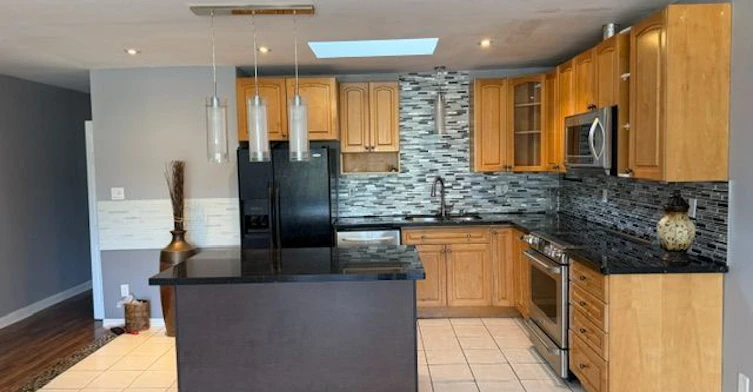 Upper-840 Danforth Road, Toronto, ON, M1K 1H5 - 4