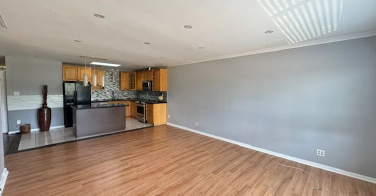 Upper-840 Danforth Road, Toronto, ON, M1K 1H5 - 2