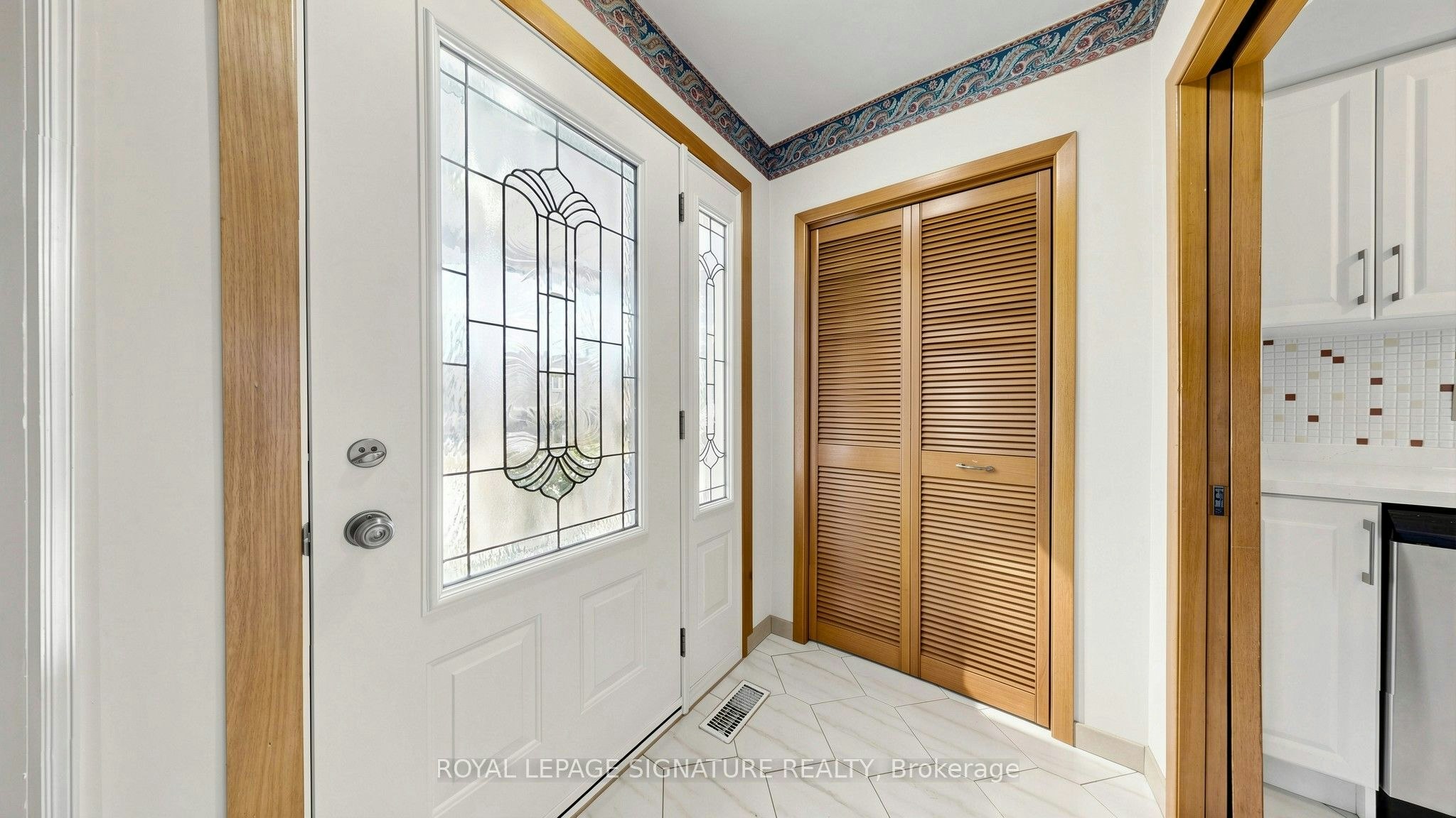 146 Maybourne Avenue, Toronto, ON, M1L 2W6 - 4