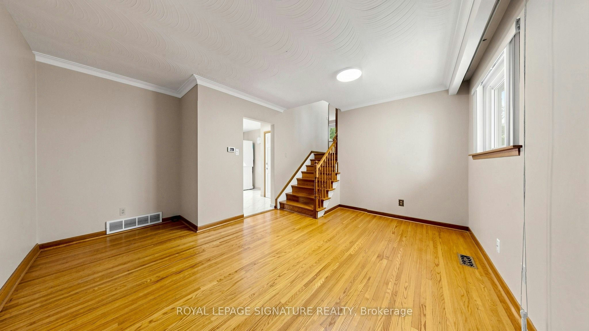 146 Maybourne Avenue, Toronto, ON, M1L 2W6 - 10