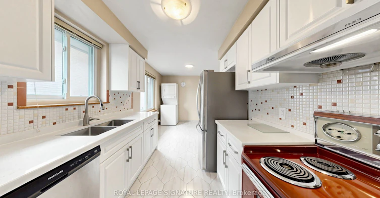 146 Maybourne Avenue, Toronto, ON, M1L 2W6 - 5