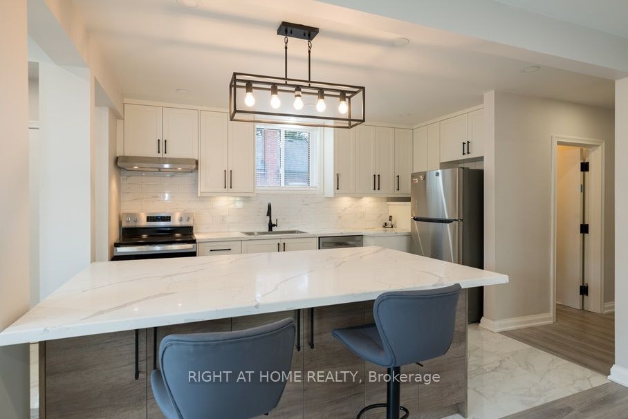 Main House-6 Bellvare Crescent, Toronto, ON, M1R 2M9 - 4