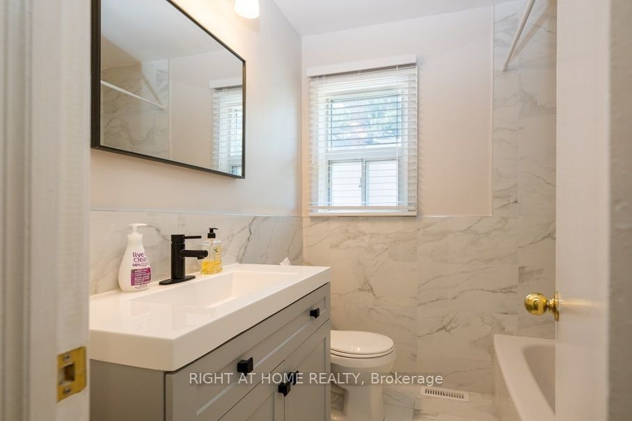 Main House-6 Bellvare Crescent, Toronto, ON, M1R 2M9 - 10