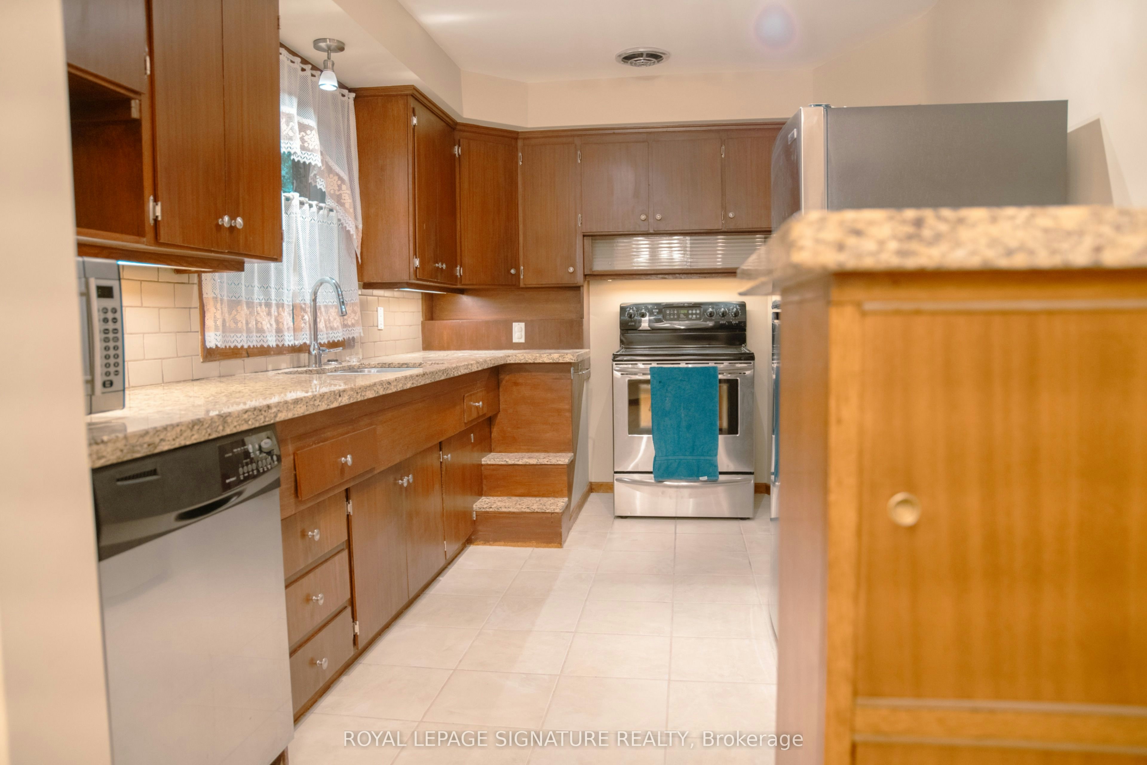2 Brantwood Drive, Toronto, ON, M1H 2G6 - 6
