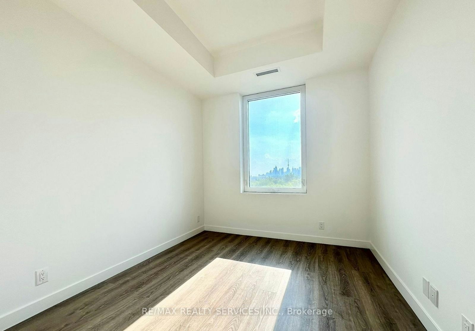 720-1050 Eastern Avenue, Toronto, ON, M4L 0B7 - 12
