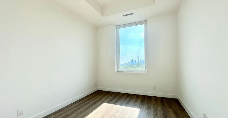 720-1050 Eastern Avenue, Toronto, ON, M4L 0B7 - 12