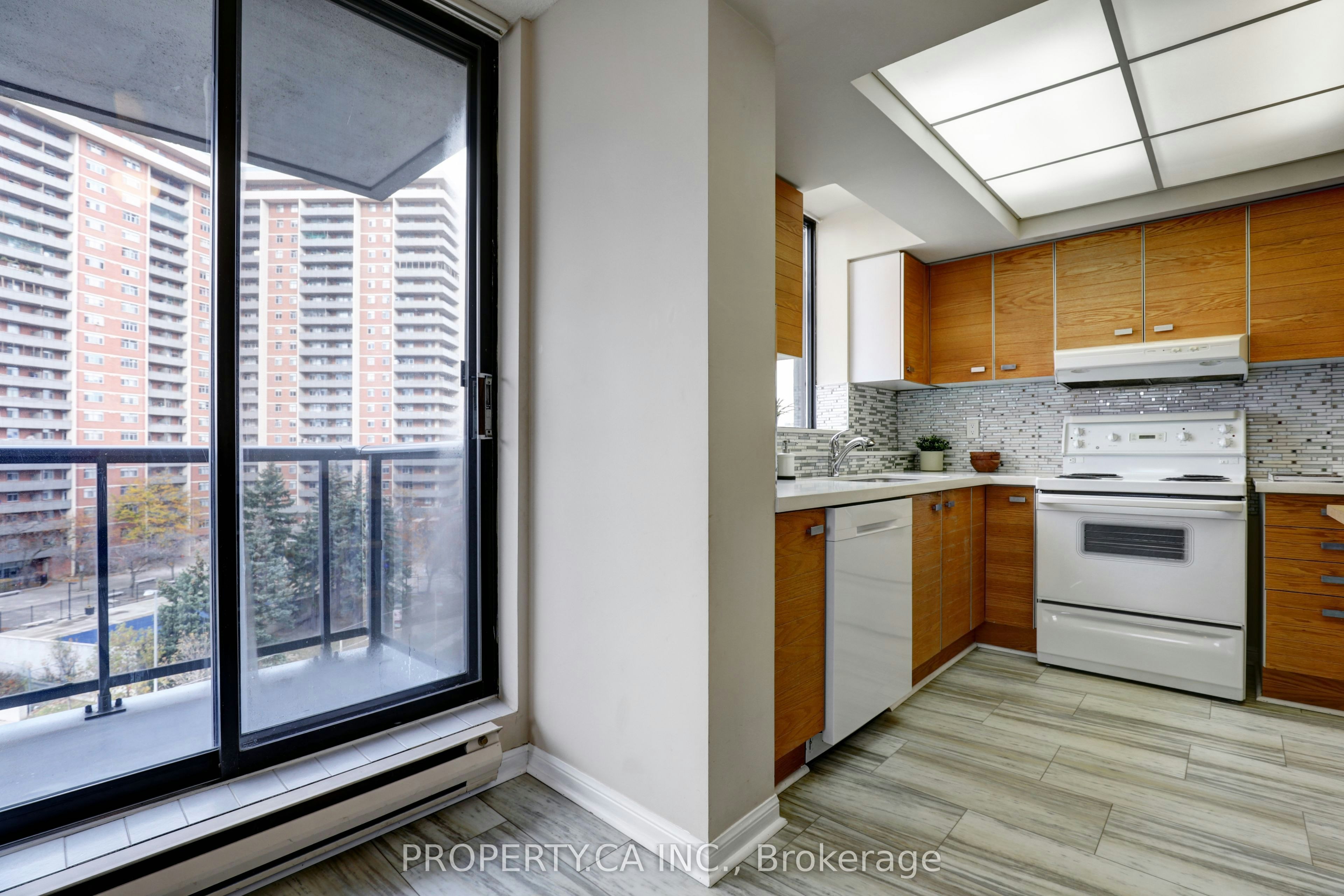 603-757 Victoria Park Avenue, Toronto, ON, M4C 5N8 - 8